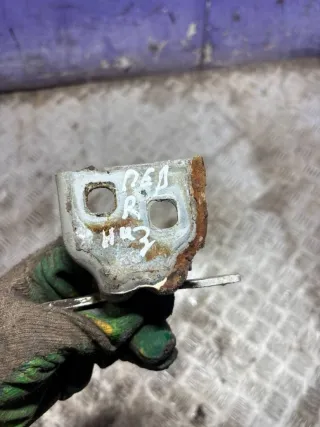  Петля двери передней правой Renault Logan 1 Арт 94973326, вид 1