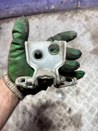  Петля двери передней правой Renault Logan 1 Арт 94973326, вид 3
