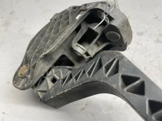 1K0721796E Педаль сцепления Volkswagen Jetta 5 Арт 94980116, вид 3
