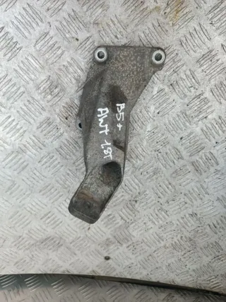 8D0199307P Кронштейн двигателя Volkswagen Passat B5 Арт 93636760, вид 1