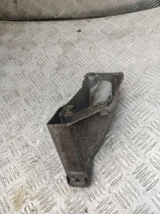 8D0199307P Кронштейн двигателя Volkswagen Passat B5 Арт 93636760, вид 2