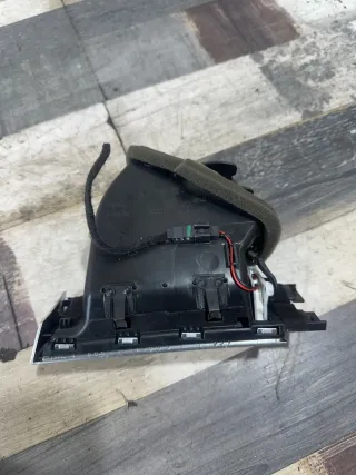 4F1820902D Дефлектор обдува салона Audi A6 C6 (S6,RS6) Арт 94980946, вид 2