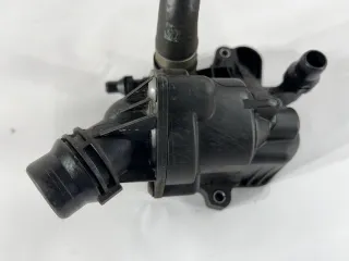 11538473704, 8473704, 11538581627, 8581627 Корпус термостата BMW 3 G20/G21 Арт BMW07733, вид 2