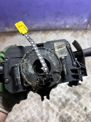  Переключатель подрулевой (стрекоза) Renault Logan 1 Арт 94985285, вид 2