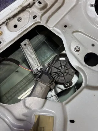 Дверь передняя правая Renault Logan 1 Арт 94985506, вид 15