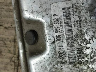 036906032P Блок управления двигателем Volkswagen Golf 4 Арт 94985613, вид 4