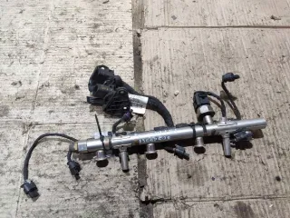 06K133317H Топливная рампа  Volkswagen Jetta 6 Арт 94985683, вид 2