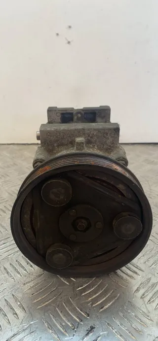 96FW19D629BC Компрессор кондиционера Ford Fiesta 4 Арт 24307, вид 1