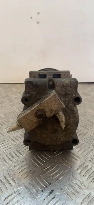 96FW19D629BC Компрессор кондиционера Ford Fiesta 4 Арт 24307, вид 3
