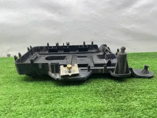 1K0915333 Полка аккумулятора Volkswagen Passat B6 Арт 169804, вид 4