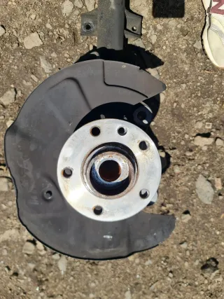 Кулак поворотный передний правый Volkswagen Caravelle T5 restailing Арт 95723349, вид 1