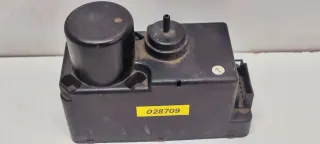 357862257 Компрессор центрального замка Volkswagen Passat B4 Арт 028709, вид 8