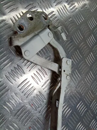 3C0823302E Петля капота правая Volkswagen Passat B6 Арт 95726587, вид 8