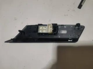 7427142030,7427142030 Кнопка стеклоподъемника заднего правого Toyota Rav 4 4 Арт 3902-22580354, вид 3
