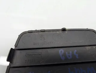 9811020677 Заглушка (решетка) в бампер задний Peugeot 3008 2 Арт W44451001, вид 5