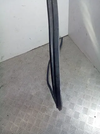  Уплотнитель капота Volkswagen Passat CC Арт 95752708, вид 14