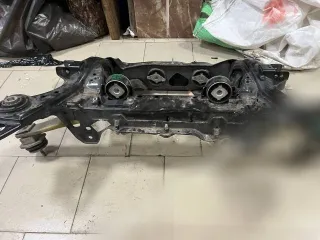 B4204T52 Балка подвески задняя Volvo S90 2 Арт 142999355_1, вид 1