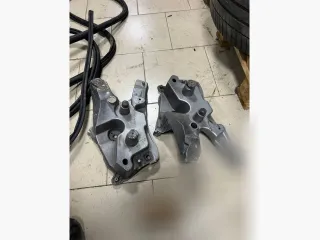 31424578, 31424579 Кронштейн крепления крыла переднего левого Volvo XC60 2 Арт 145280470, вид 1