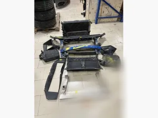 670039135, 670035636 Передняя панель крепления облицовки (телевизор) Maserati Levante Арт 157656871, вид 1