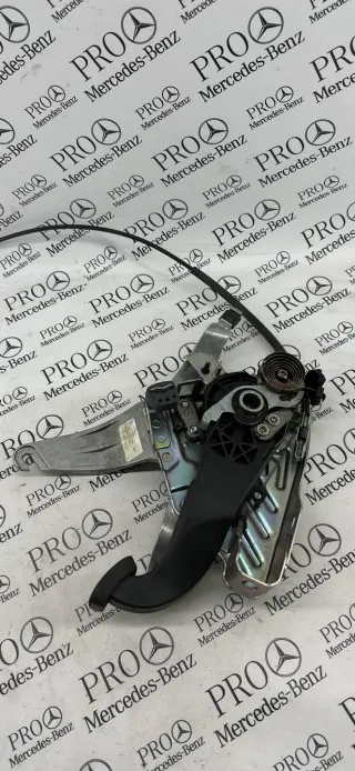 A2044201284,A204420072 Педаль стояночного тормоза Mercedes C W204 Арт 100711, вид 1