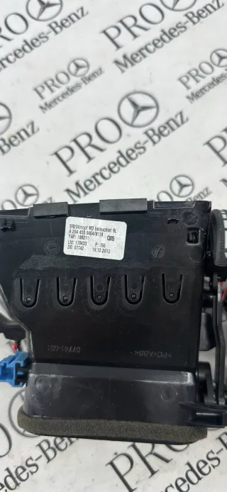 A2048308454 Дефлектор обдува салона Mercedes C W204 Арт 100674, вид 3
