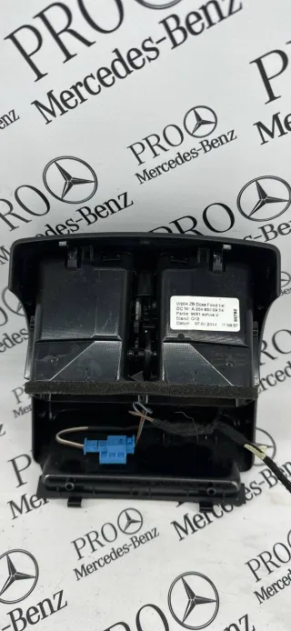 A2048300954 Дефлектор обдува салона Mercedes C W204 Арт 100647, вид 2