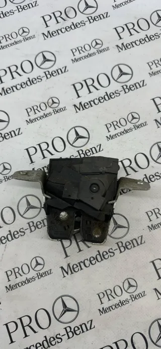 A2047400735 Замок багажника Mercedes C W204 Арт 100603, вид 1