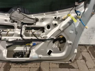  Крышка багажника (дверь 3-5) Toyota Corolla VERSO 2 Арт 95776145, вид 10