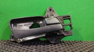 82623-FD000 Ручка внутренняя передняя правая Hyundai i30 FD Арт 95776819, вид 1