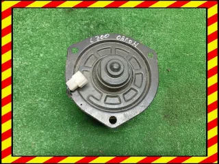  Моторчик печки Mitsubishi L300 Арт 95780135