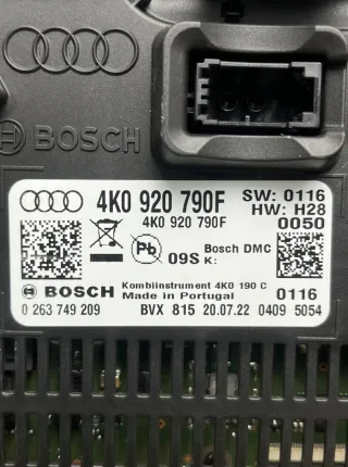 4K0920790F Щиток приборов (приборная панель) Audi RS Q8 Арт 42667, вид 7