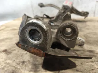 4B3407242H Кулак поворотный передний правый Audi A6 C5 (S6,RS6) Арт 95791189, вид 4