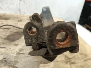 8D0407257 Кулак поворотный передний правый Volkswagen Passat B5 Арт 95791437, вид 8
