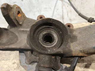 8D0407257 Кулак поворотный передний правый Volkswagen Passat B5 Арт 95791437, вид 6