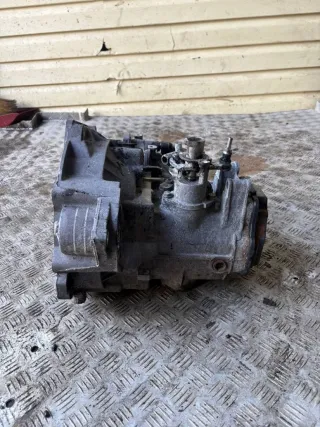 CEW КПП (Коробка передач механическая) Volkswagen Passat B3 Арт 95791679, вид 2