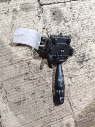  Переключатель подрулевой (стрекоза) Toyota Yaris 1 Арт 95794986, вид 1