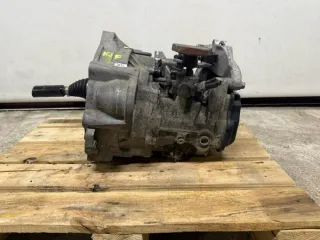KJF КПП механическая (МКПП) Skoda Yeti Арт 3906-51493266, вид 1