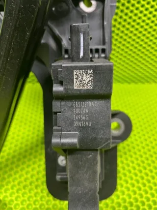 0860505,04581891AF,68312210AC Узел педальный (блок педалей) Jeep Wrangler JK restailing Арт 3906-93050146, вид 2