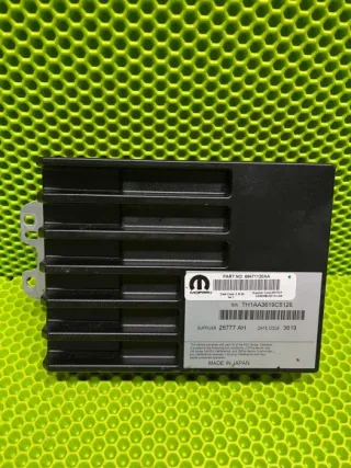 68331274AF Усилитель музыкальный Jeep Wrangler JK restailing Арт 3906-52846171, вид 1