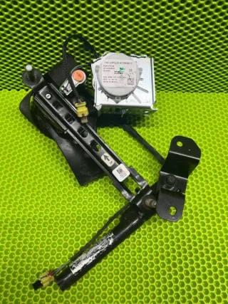 6AF33TX7AE Ремень безопасности передний левый Jeep Wrangler JK restailing Арт 3906-75158260, вид 1