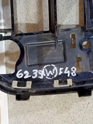 51117383356 Решетка в бампер правая BMW X1 F48 Арт 102448, вид 9