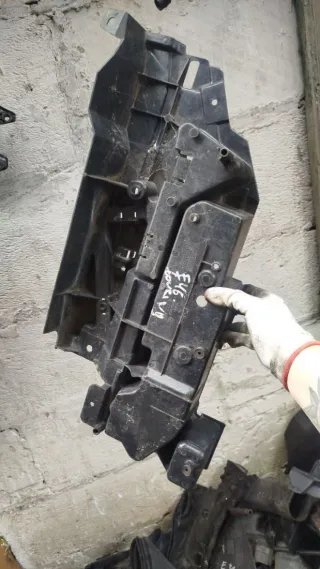 8232581 Пластик багажника BMW 3 E46 Арт 95818528, вид 2