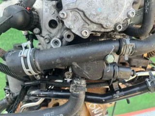 038121132D Фланец (тройник) системы охлаждения Volkswagen Polo 4 Арт 95819425, вид 1