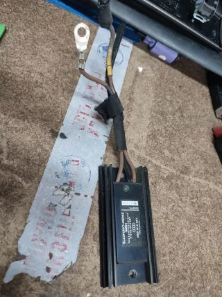 4B5919891 Антенна GPS Audi A6 C5 (S6,RS6) Арт 006532