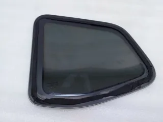 8330000Q0B, 83300-00Q0B Стекло кузовное глухое Nissan Terrano 3 Арт ST262079, вид 8