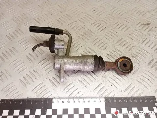 8D1721401 Цилиндр сцепления главный Volkswagen Passat B5 Арт A27107_3, вид 2