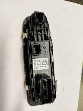  Кнопка стеклоподъемника Citroen Berlingo 3 Арт 95863559, вид 2