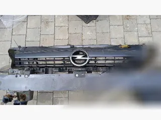  Решетка радиатора Opel Astra H Арт 44901011, вид 1