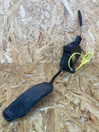 7811002030,47591328149 Педаль газа Toyota Auris 1 Арт 95880695, вид 1