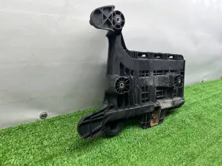 1K0915333 Полка аккумулятора Volkswagen Caddy 3 Арт 170174, вид 1